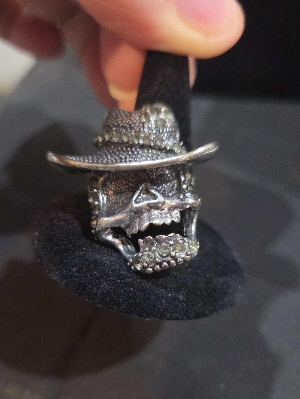 RHINSTONE SKULL RING